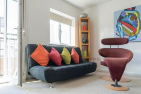 2 Bed Charming Duplex